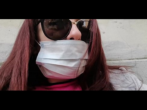 ❤️ Nicoletta tau ua pauj rau nws cov neeg zej zog thiab pees hauv nws lub chaw nres tsheb (Tshwj xeeb Covid19 Italian Quarantine) porno ntawm hmn.pornpk.ru% ib